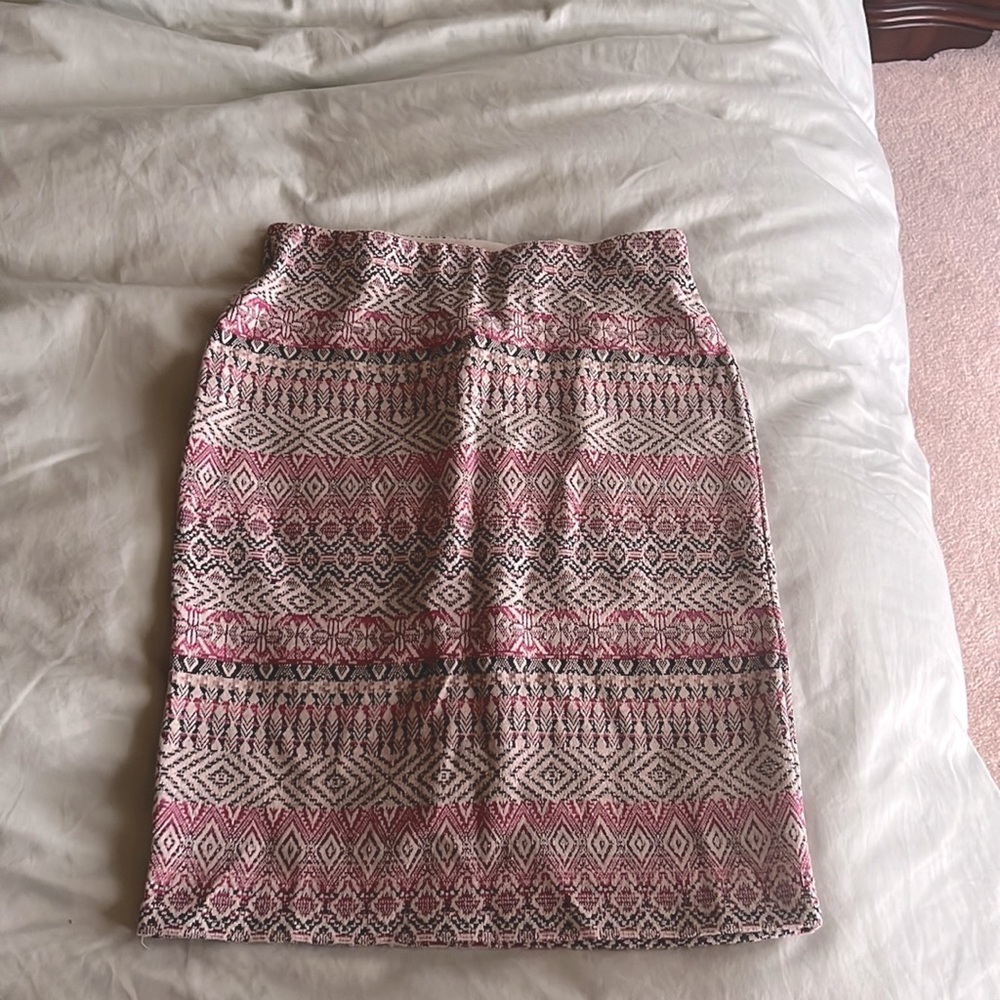 NWT textured knit skirt